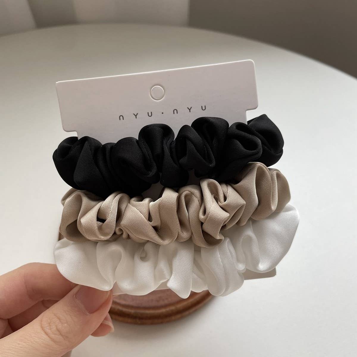 NEW TEMPERAMENT SET SIMPLE HAIR SCRUNCHIES