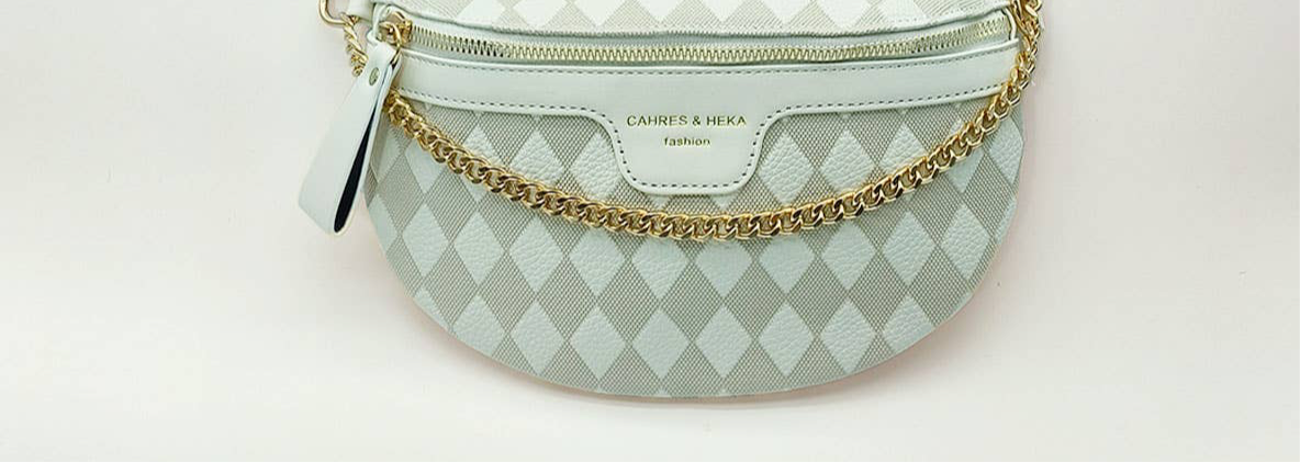 PYRAMID CHECK EVERYDAY HANDBAG