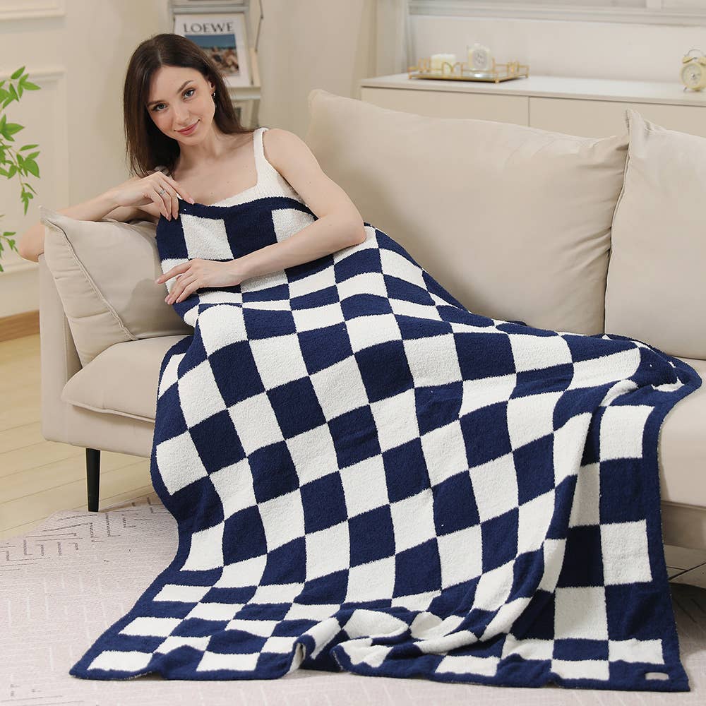 Reversible Checkered Patterned Throw Blanket