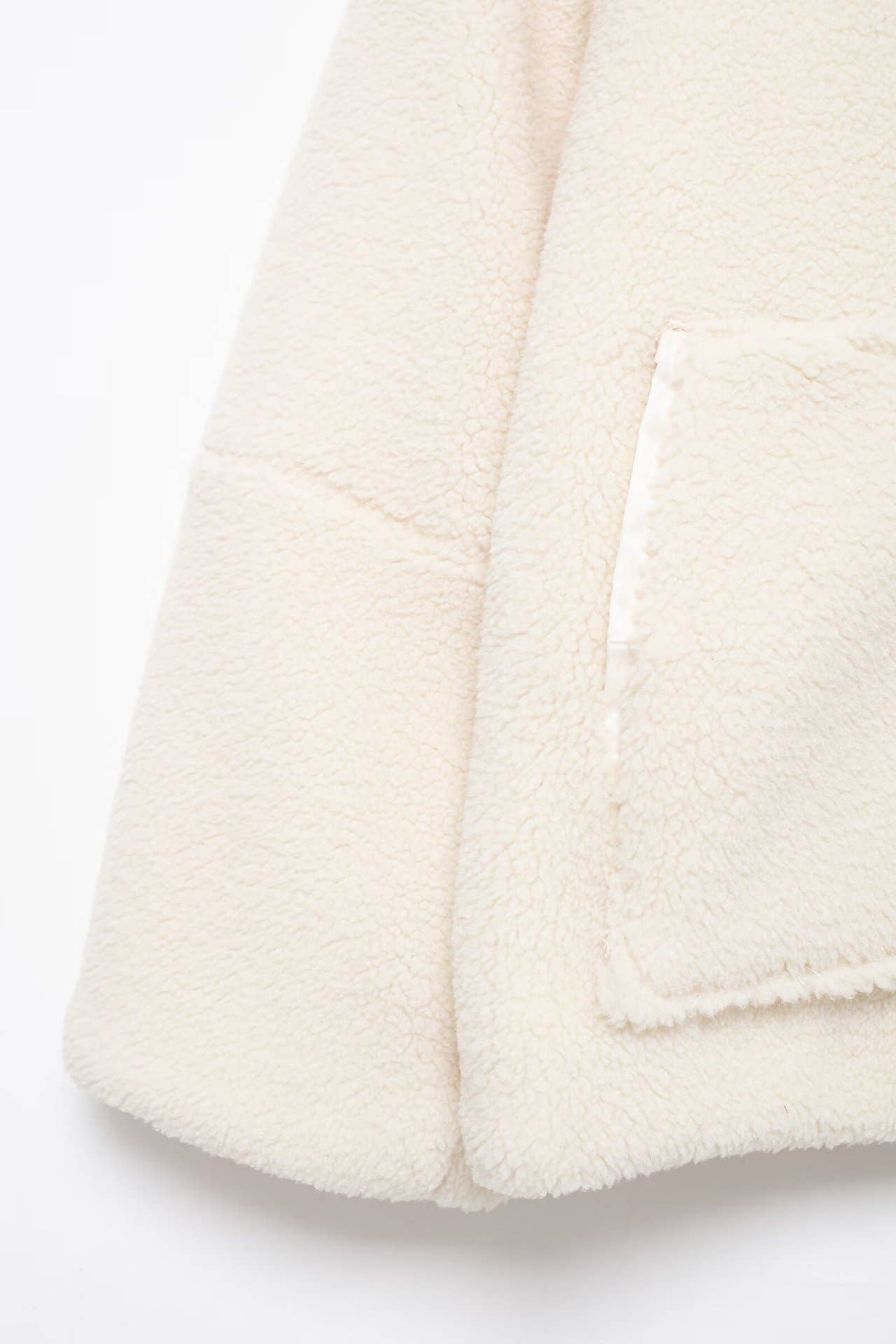Slouchy Sherpa fleece Turtleneck Jacket