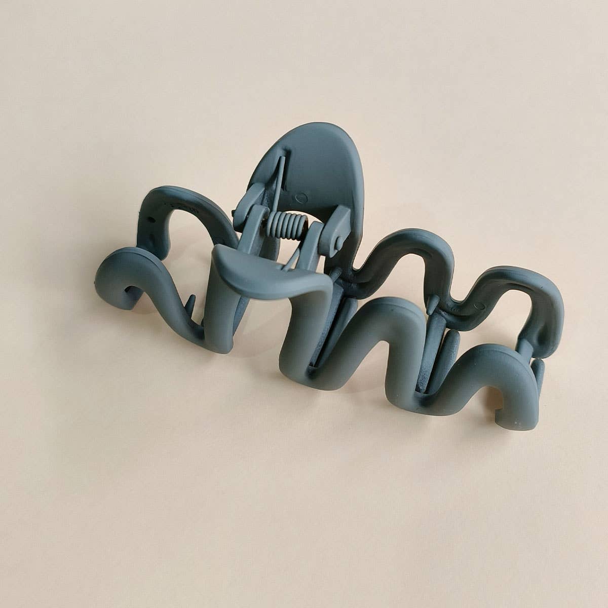 Big wavy hair clips