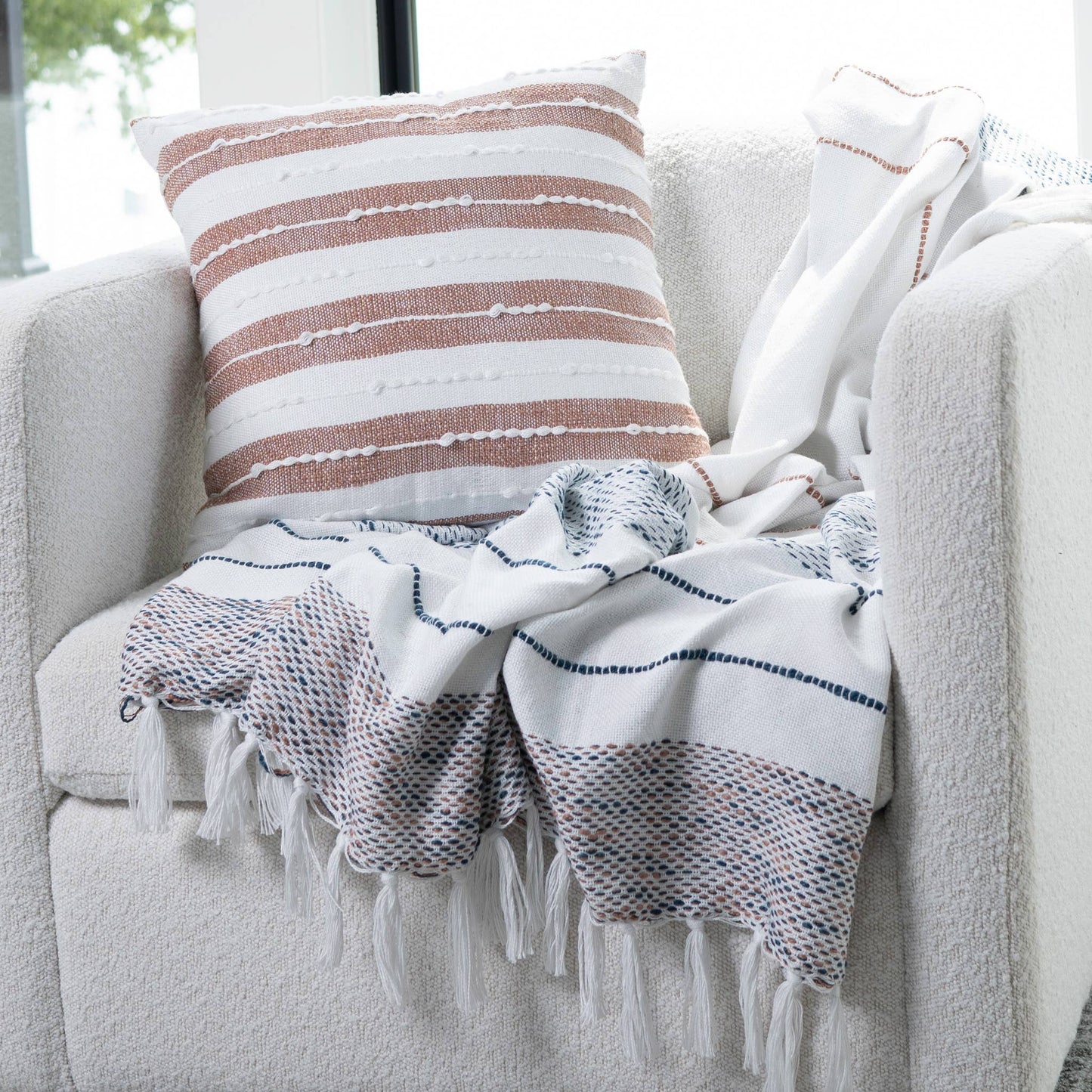 Tylanne 50x70" Indoor/Outdoor Woven Throw Blanket
