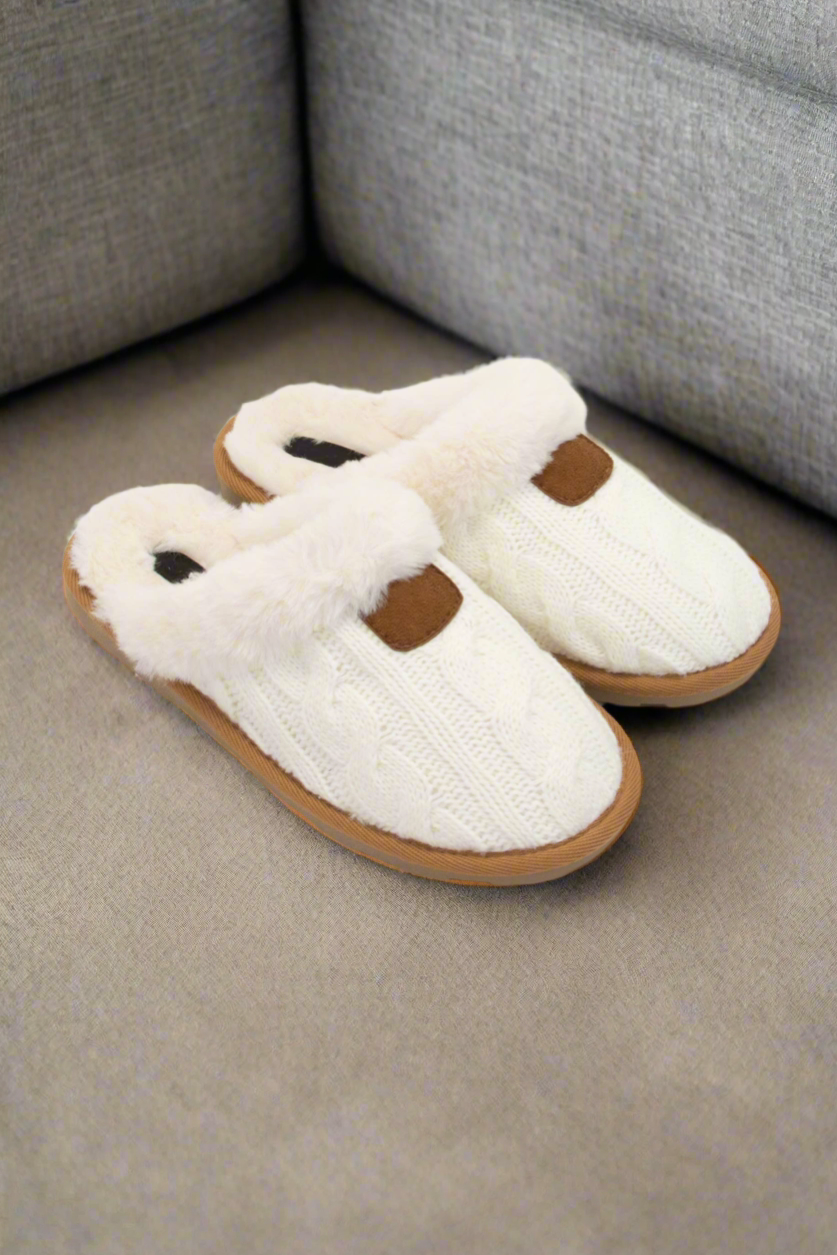 COZY FUR-LINED SLIPPER WITH CABLE KNITTED UPPER