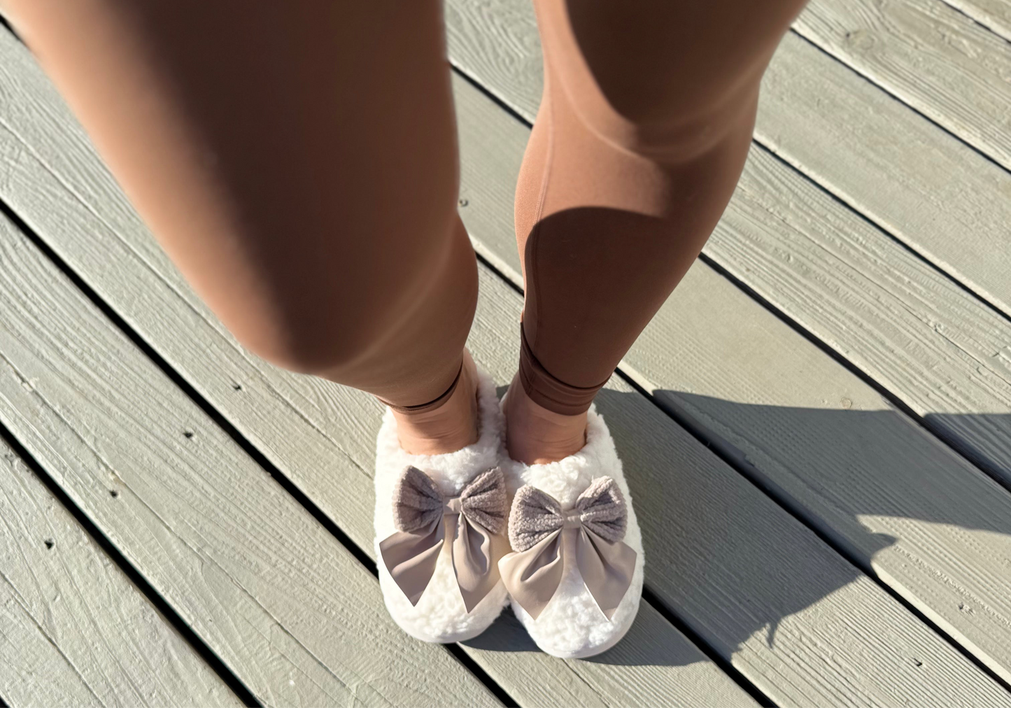 Bow Plush Winter Slippers