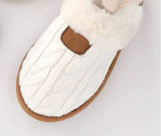COZY FUR-LINED SLIPPER WITH CABLE KNITTED UPPER