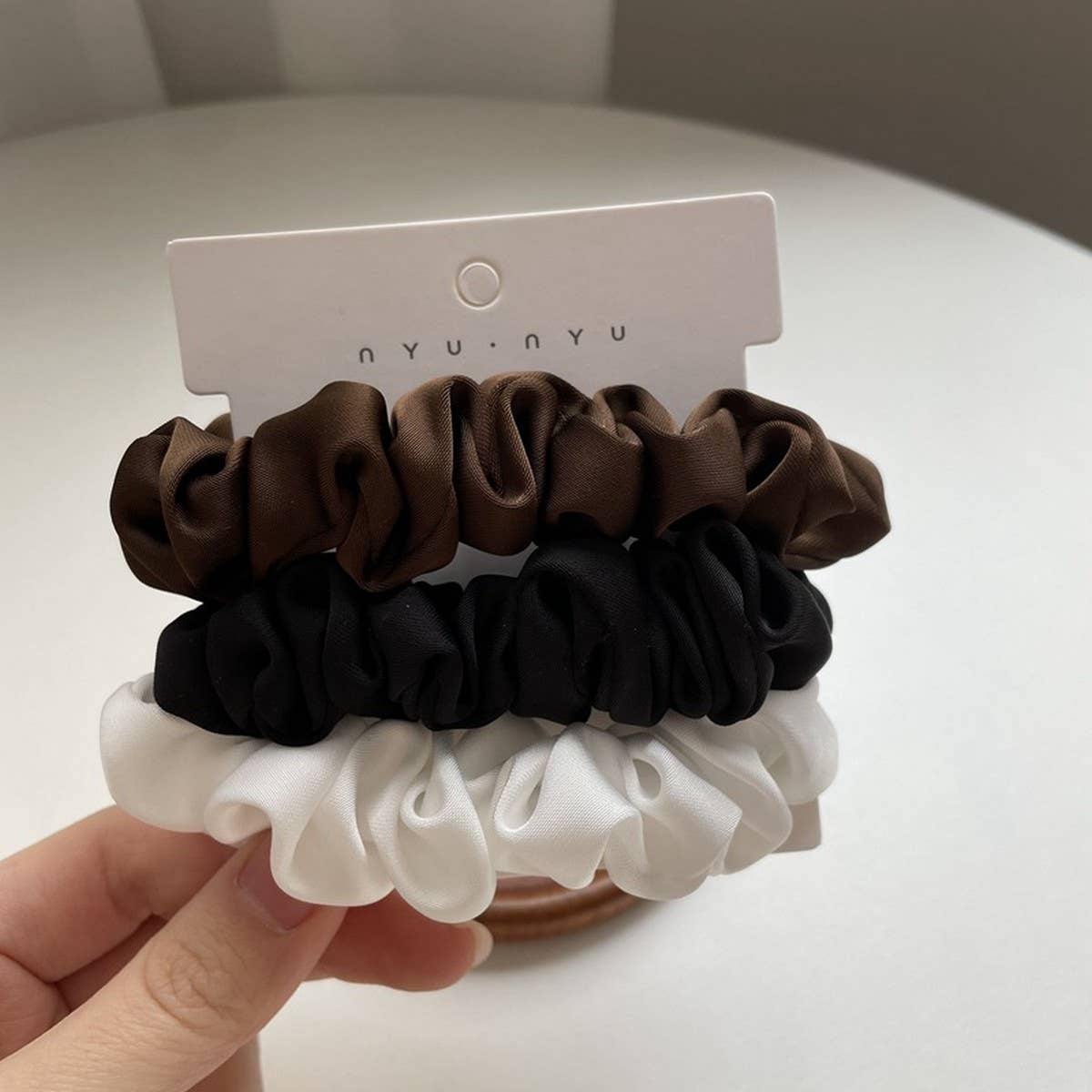 NEW TEMPERAMENT SET SIMPLE HAIR SCRUNCHIES
