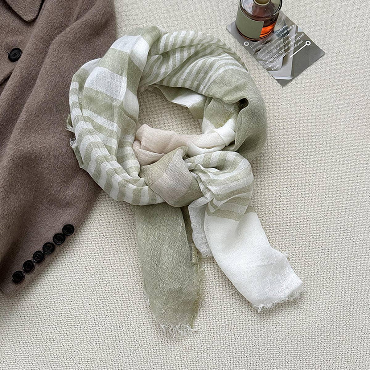 MULTIFUNCTIONAL SHAWL