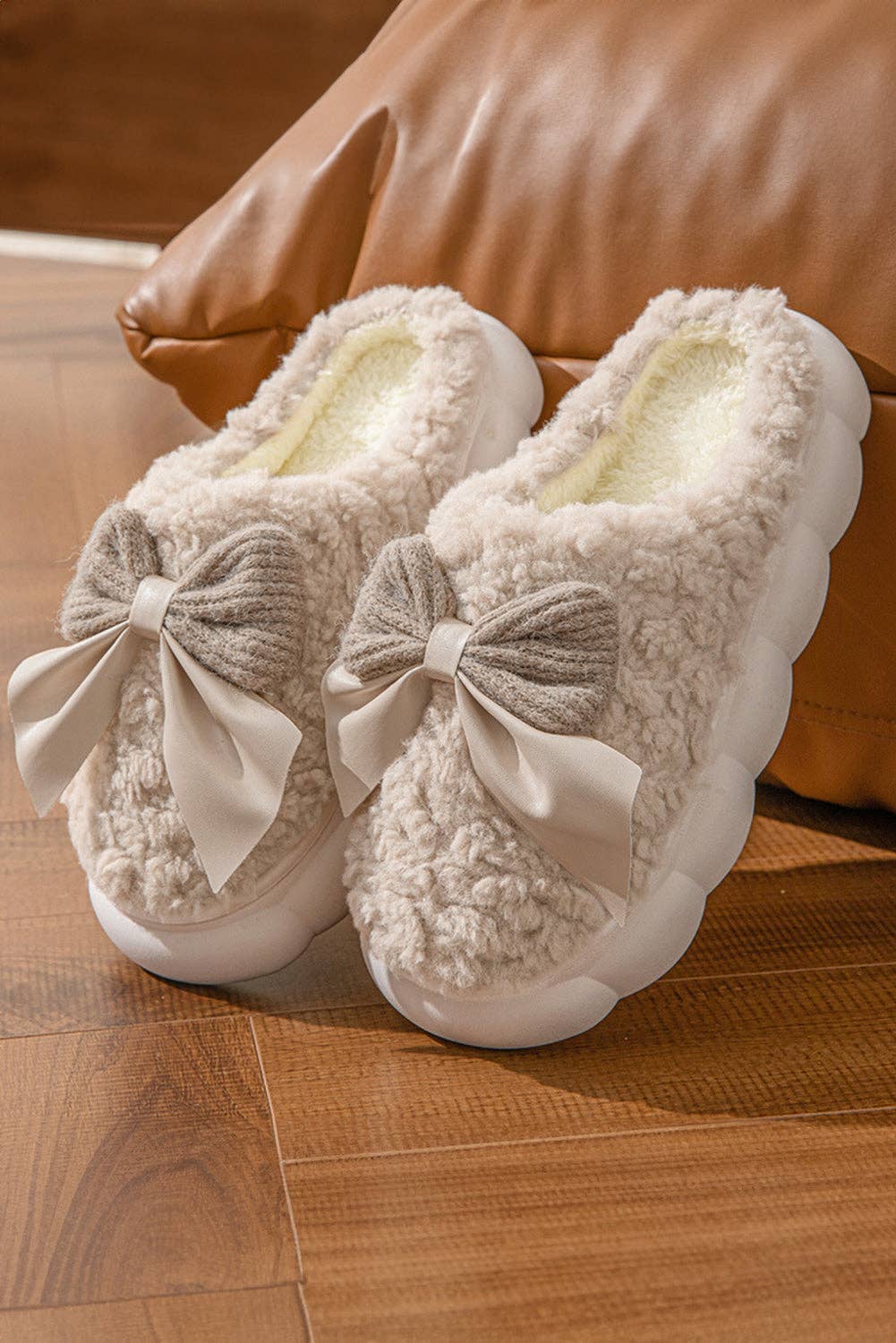 Bow Plush Winter Slippers