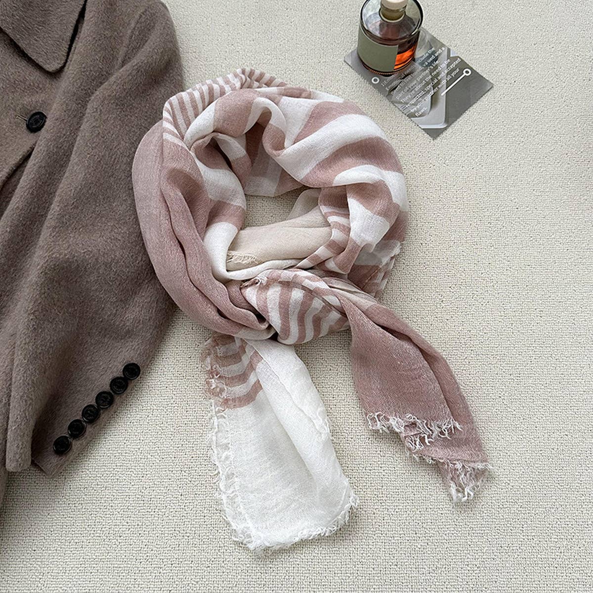 MULTIFUNCTIONAL SHAWL