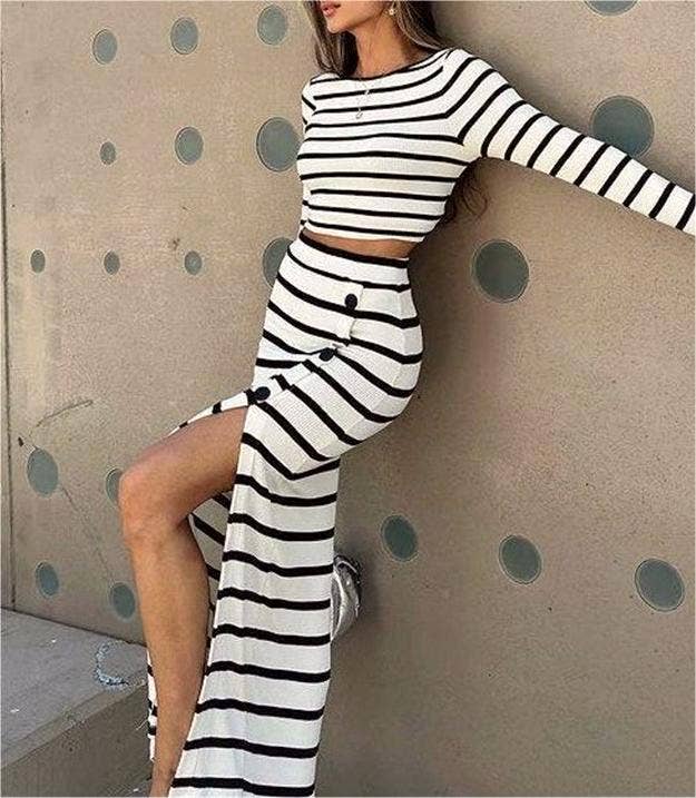 Stripe print crop t-shirt skirt two piece set