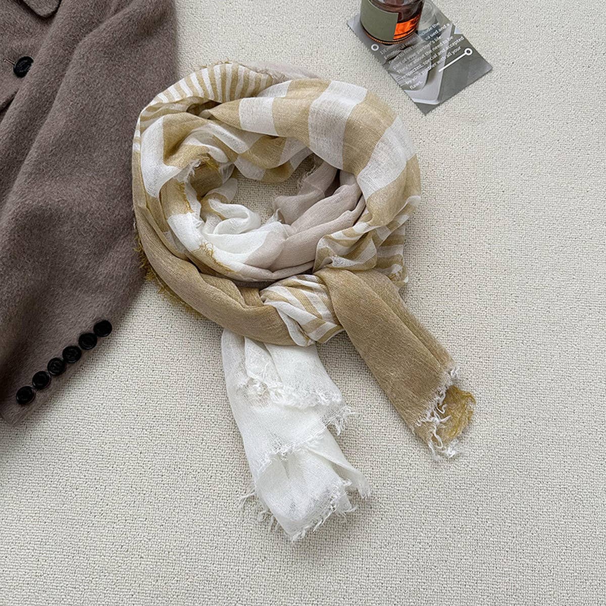 MULTIFUNCTIONAL SHAWL