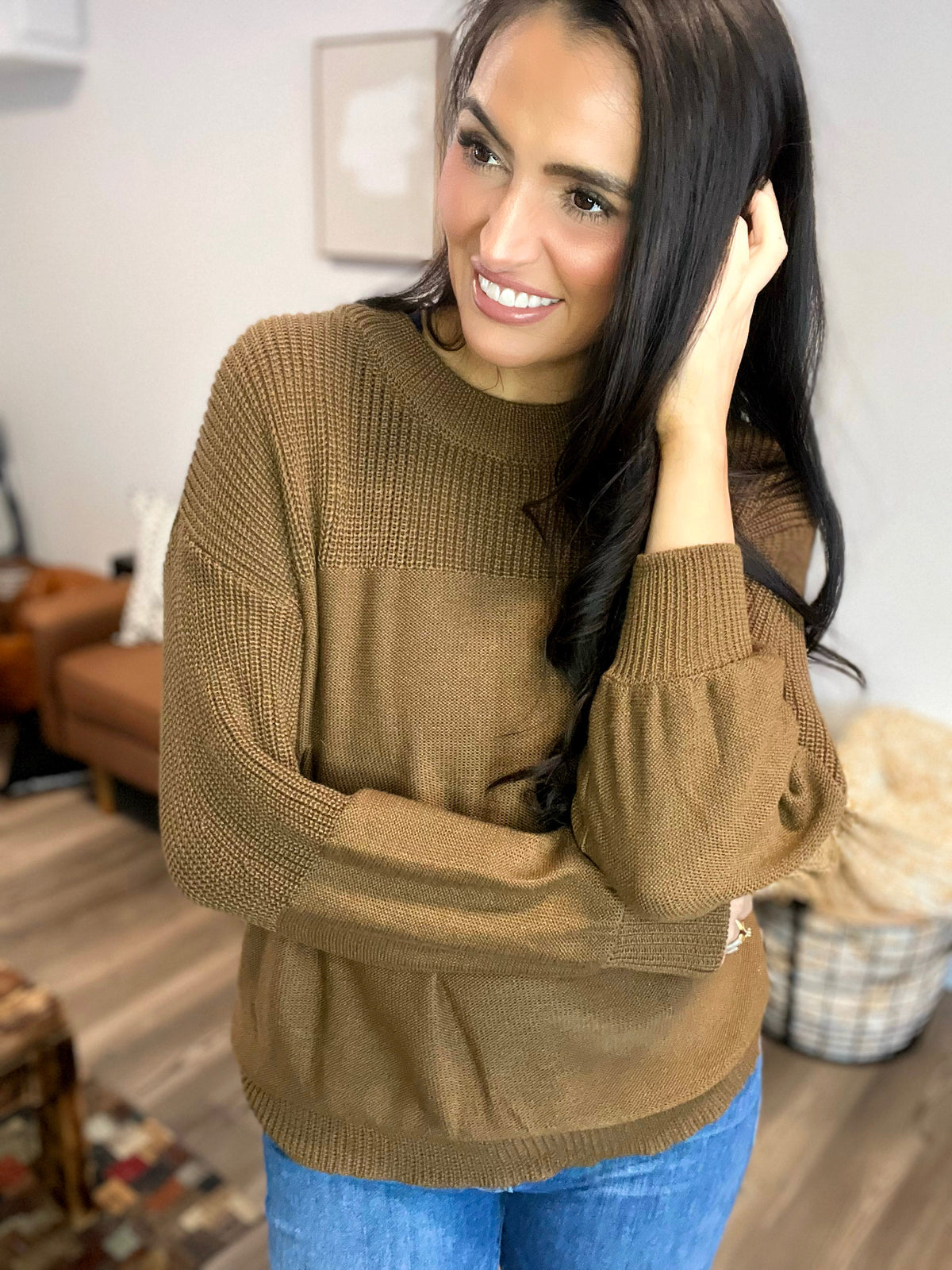 SWEATERS & CARDIGANS