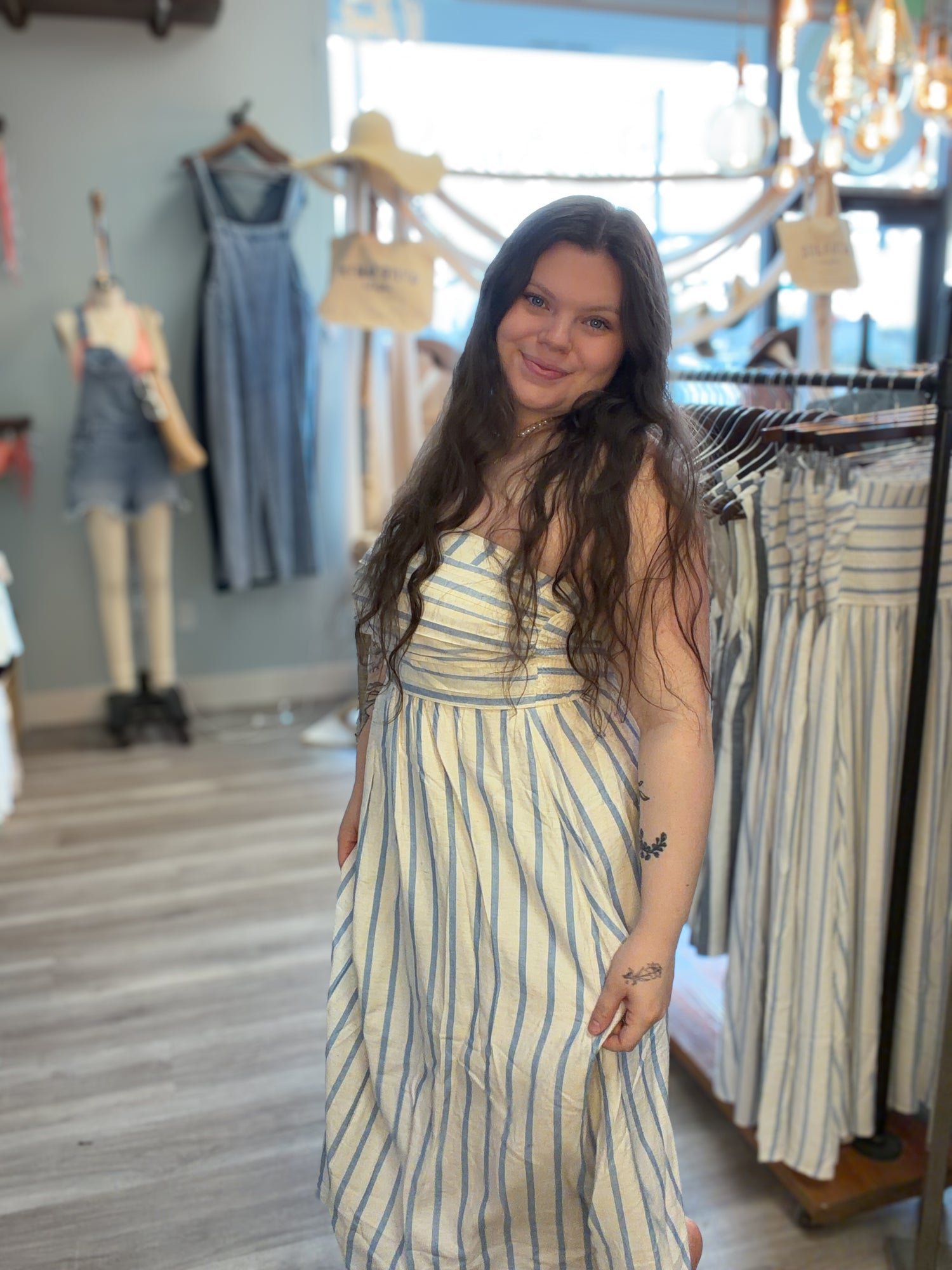 LINEN MOMENTS