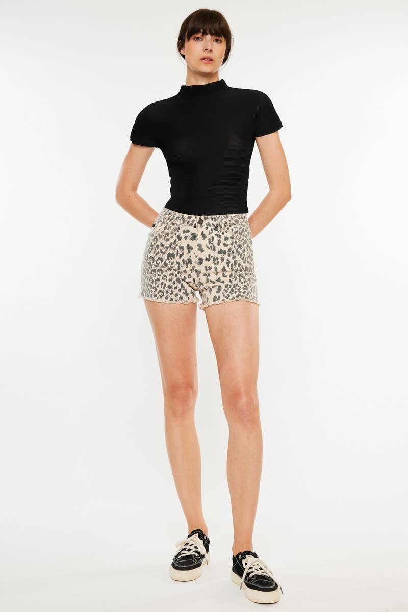 HIGH RISE PRINTED SAND LEOPARD FRAY HEM SHORTS (PRE🤍ORDER)