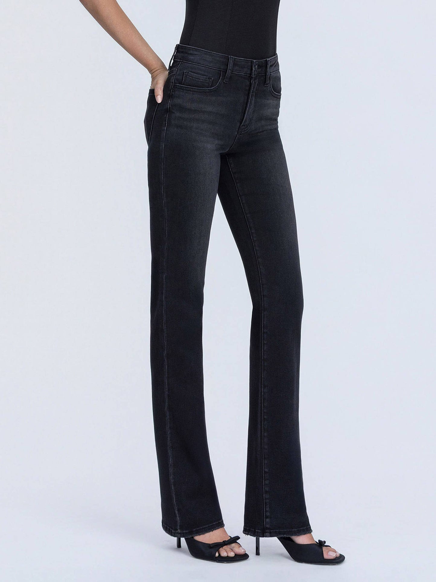 HIGH RISE FULL LENGTH BLACK BOOTCUT JEANS (PRE🤍ORDER)