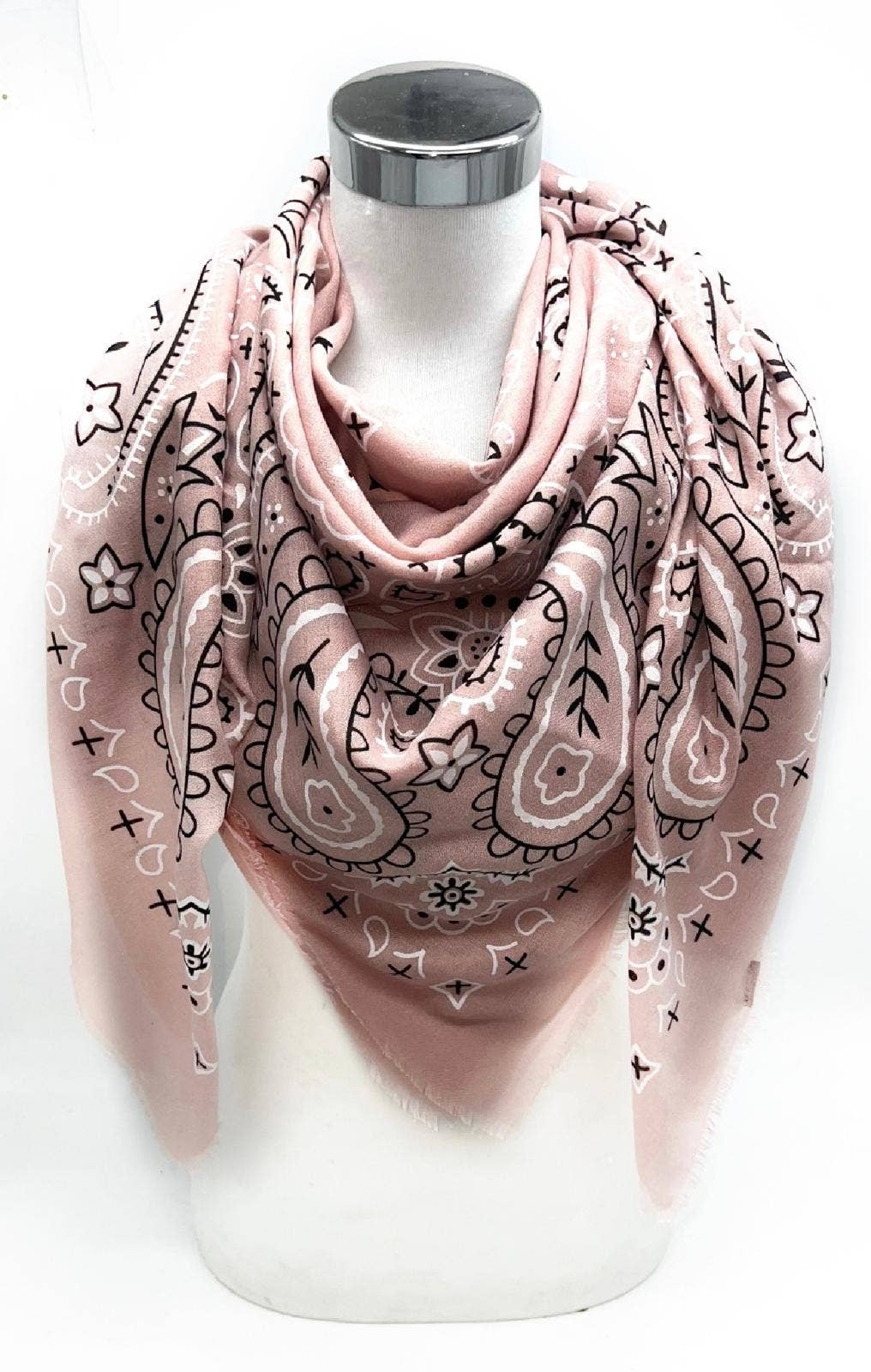 Bandana pattern scarf - Fine material