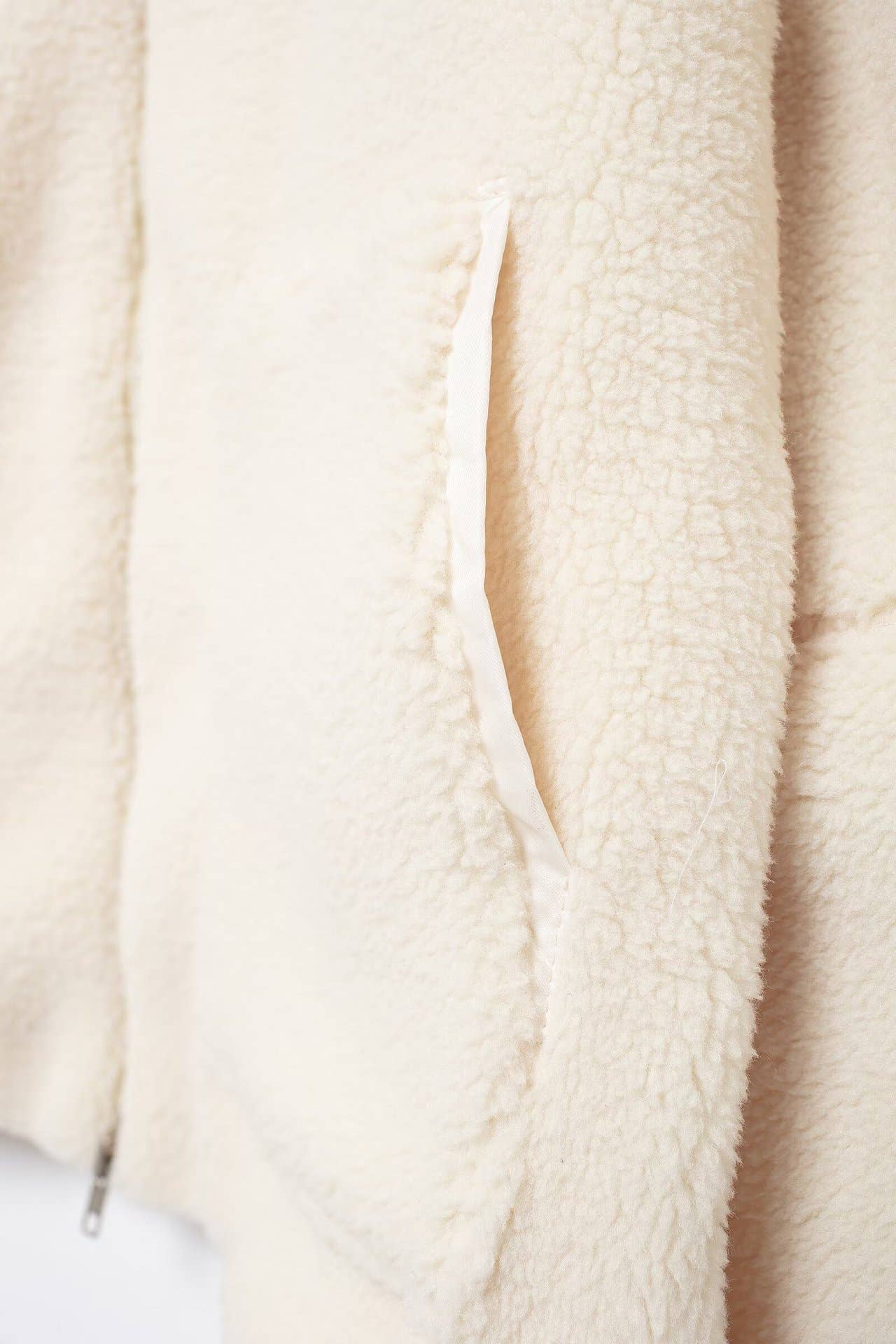 Slouchy Sherpa fleece Turtleneck Jacket