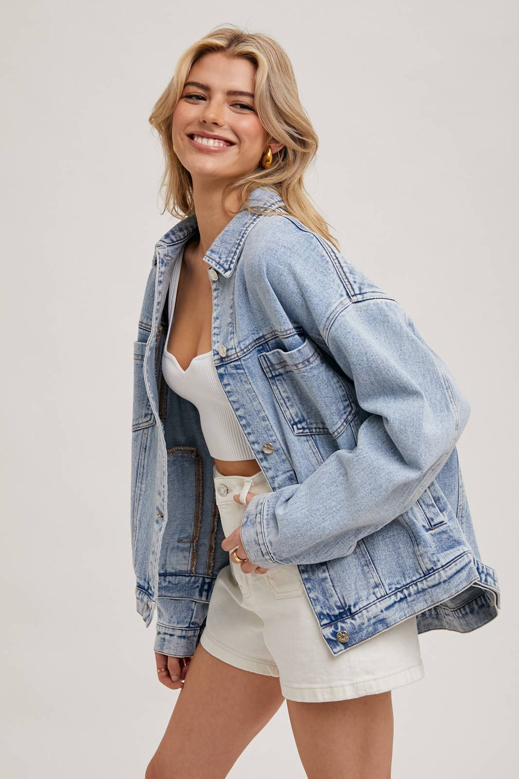 DENIM BUTTON DOWN OVERSIZED JACKET