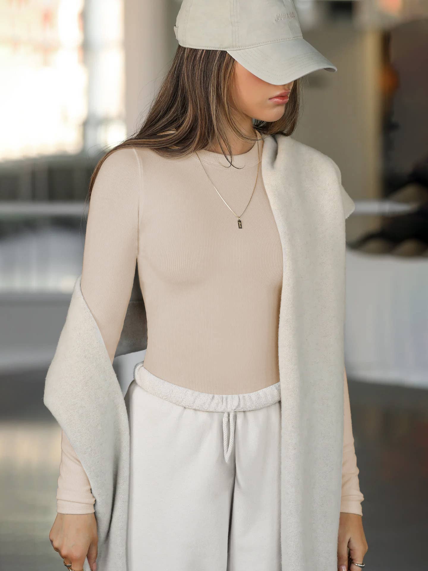 wind thread round neck long sleeve