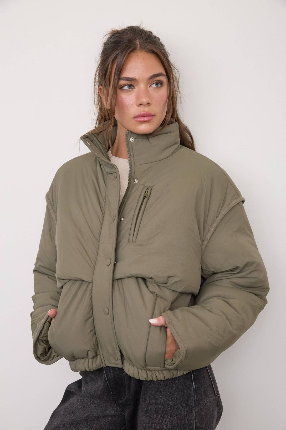STAND COLLAR SNAP BUTTON PUFFER CROP JACKET (PRE🤍ORDER)