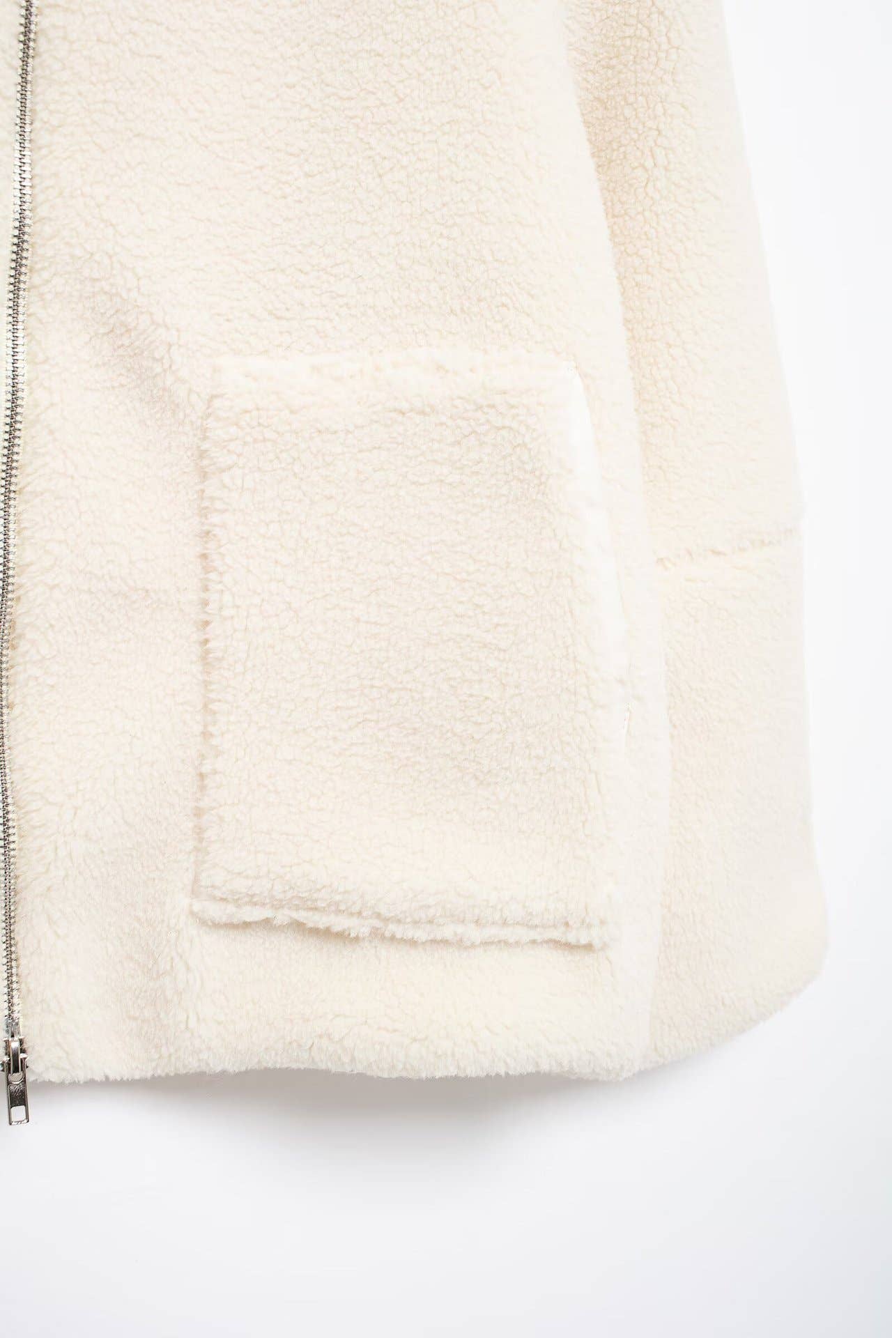 Slouchy Sherpa fleece Turtleneck Jacket