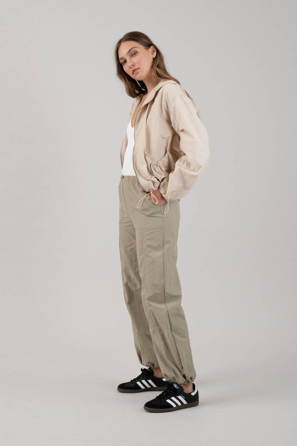 ZIP UP DRAWSTRING HOODED JACKET