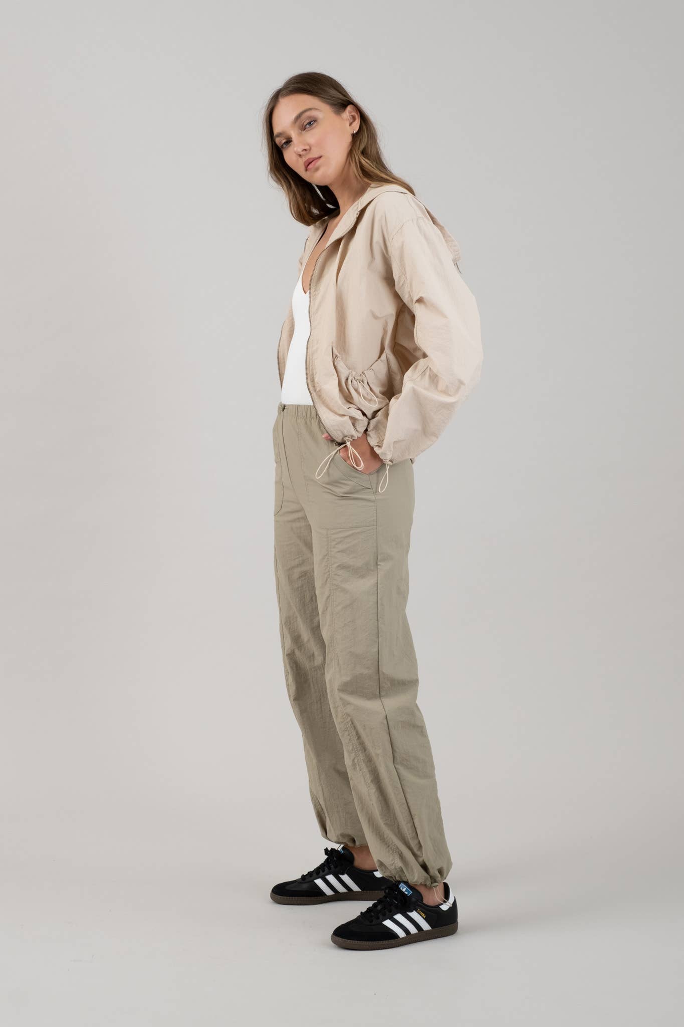 ZIP UP DRAWSTRING HOODED JACKET