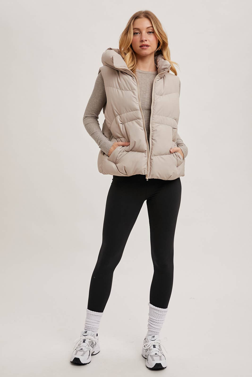 ZIPPER DOWN PUFFER HOODED VEST