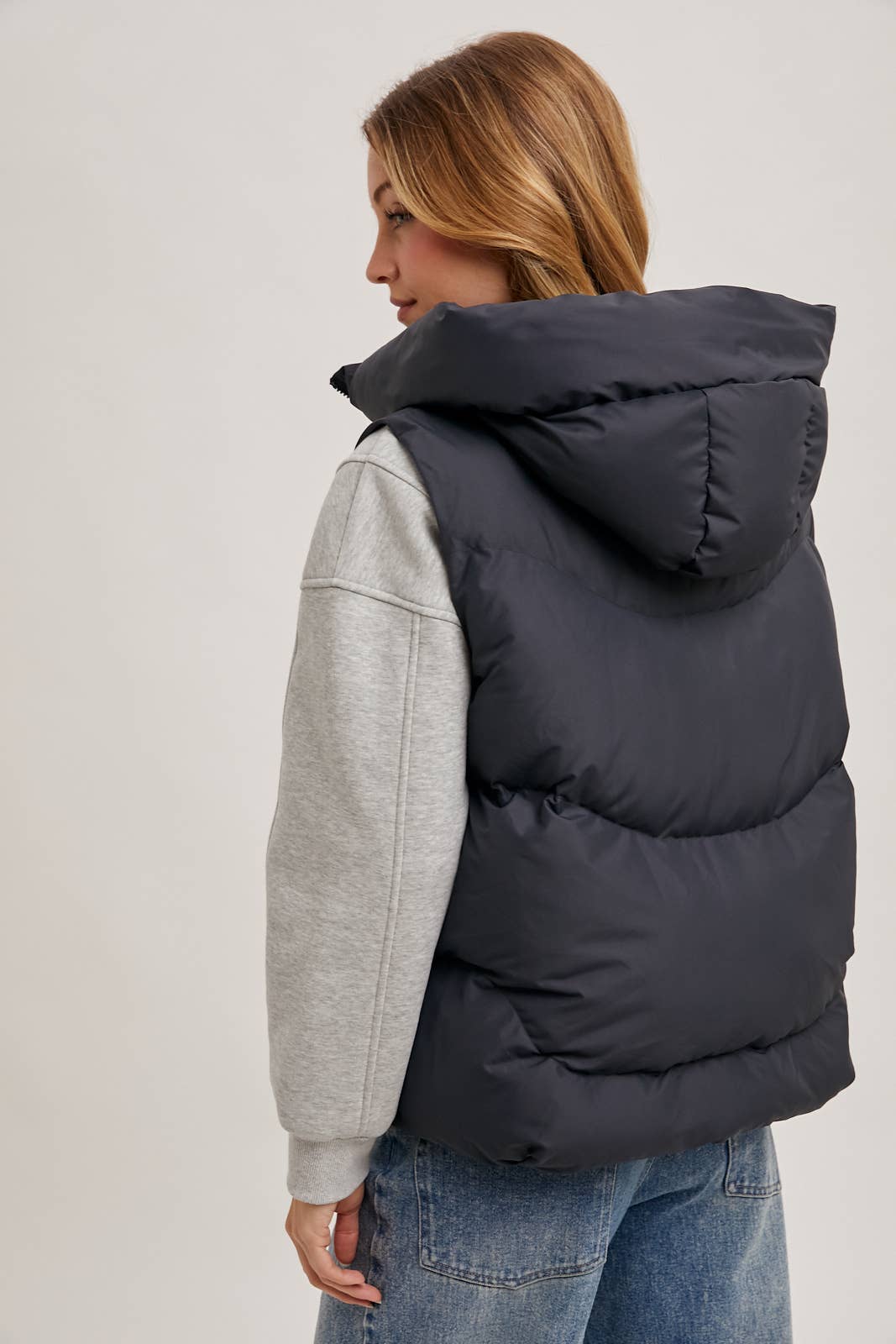 ZIPPER DOWN PUFFER HOODED VEST