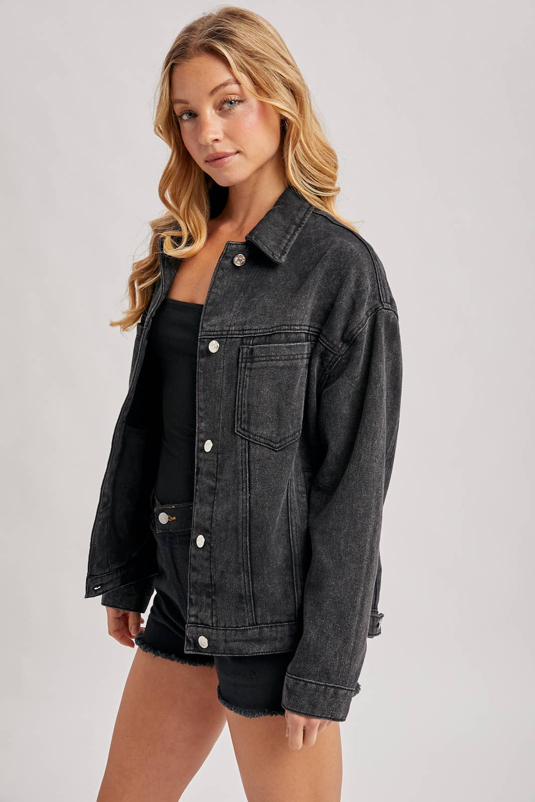 DENIM BUTTON DOWN OVERSIZED JACKET