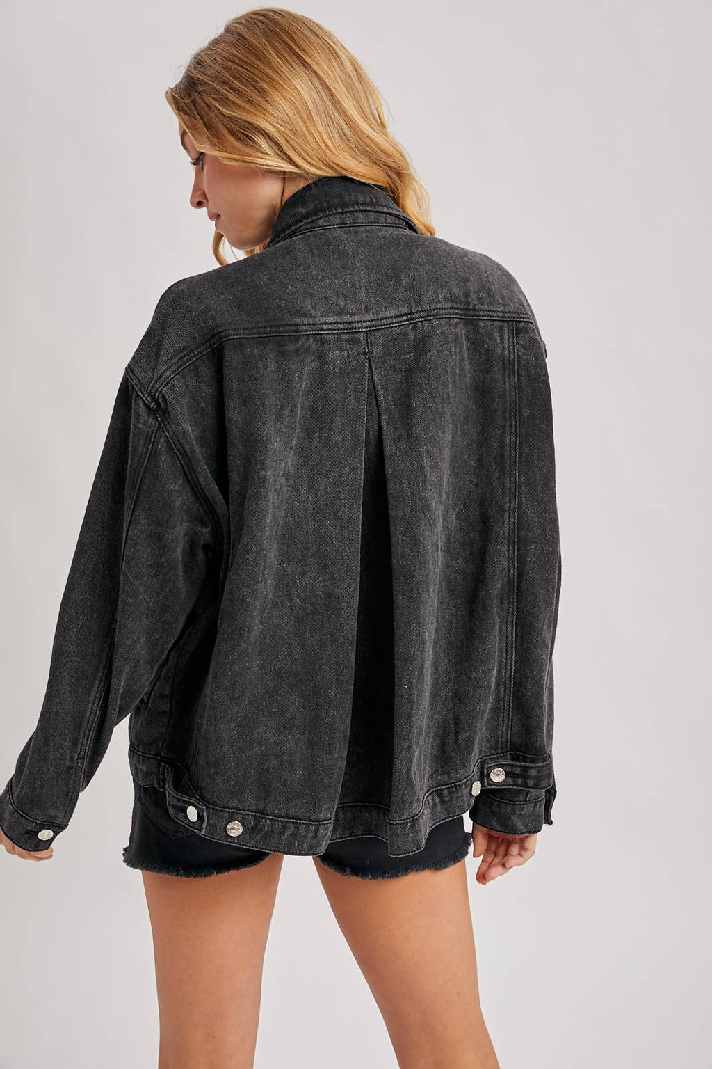 DENIM BUTTON DOWN OVERSIZED JACKET
