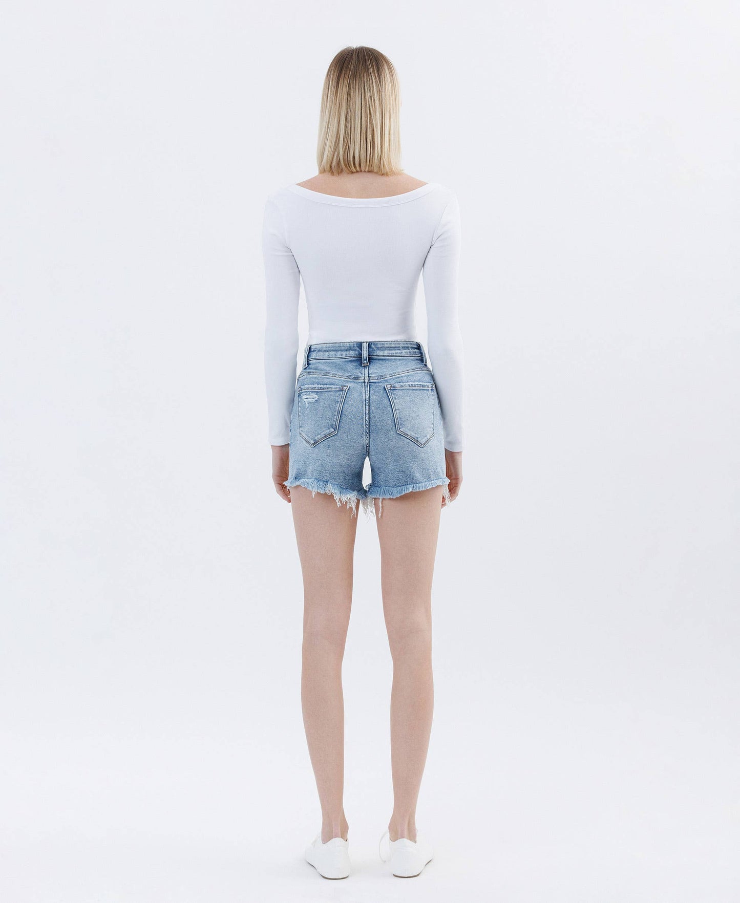 HIGH RISE DISTRESSED REGULAR DENIM SHORTS (PRE🤍ORDER)