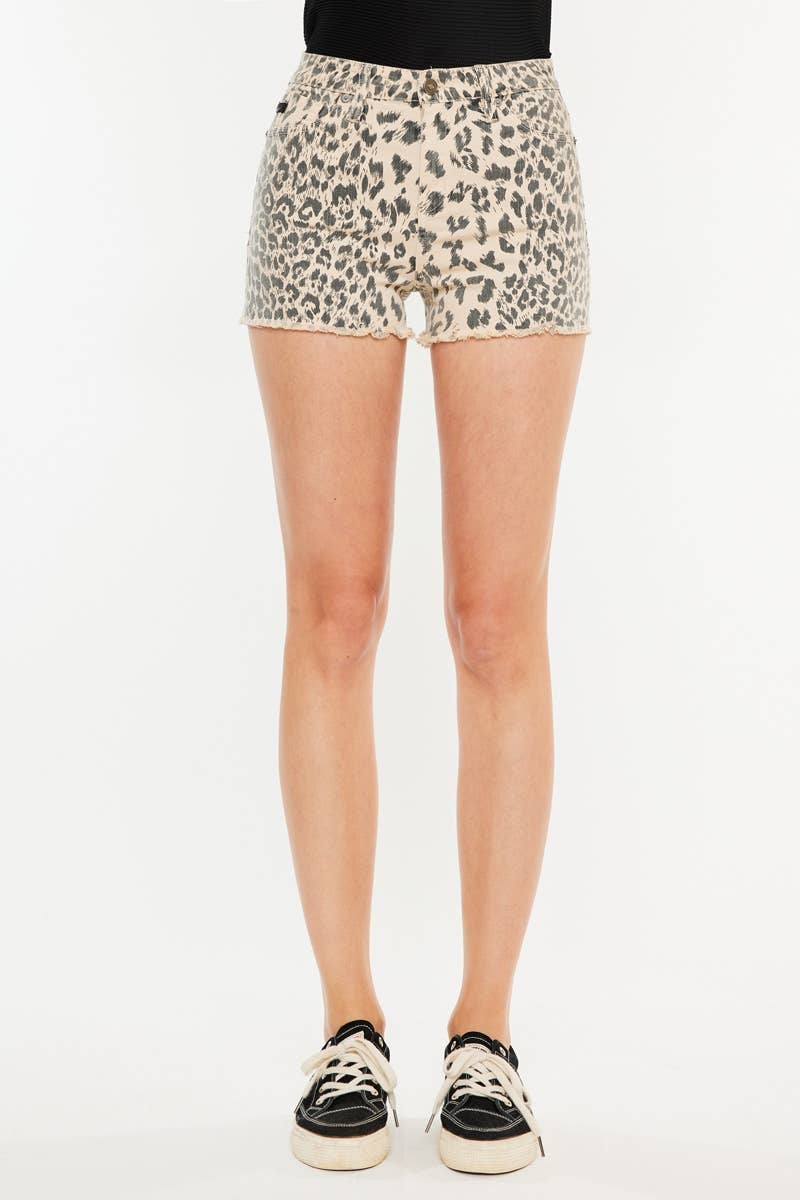 HIGH RISE PRINTED SAND LEOPARD FRAY HEM SHORTS (PRE🤍ORDER)