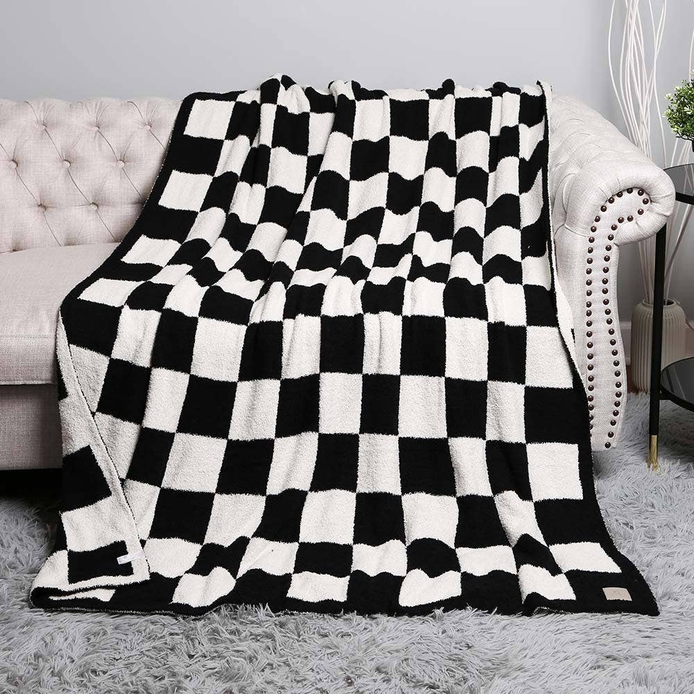 Reversible Checkered Patterned Throw Blanket