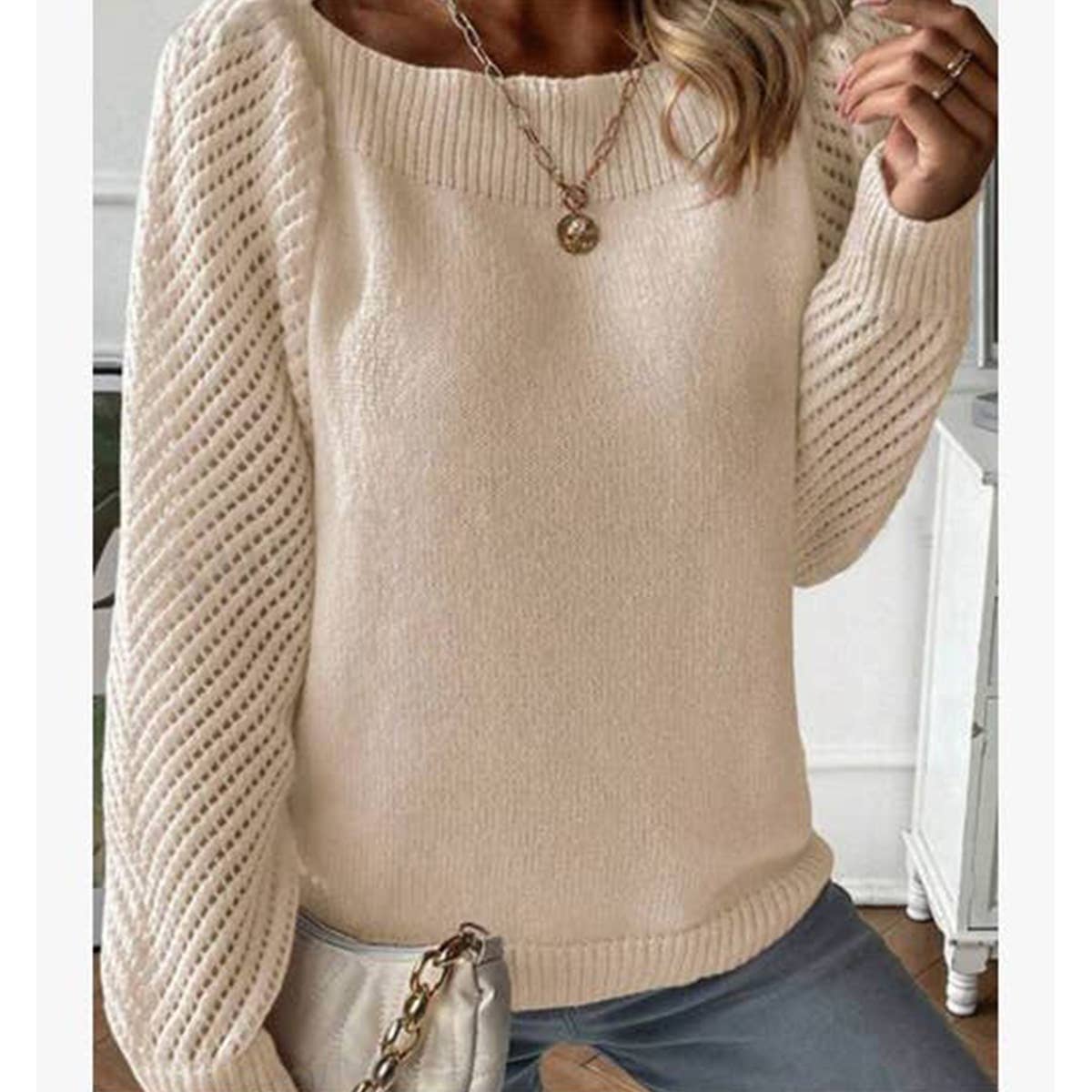HOLLOW-OUT LONG-SLEEVED LINENECK SWEATER