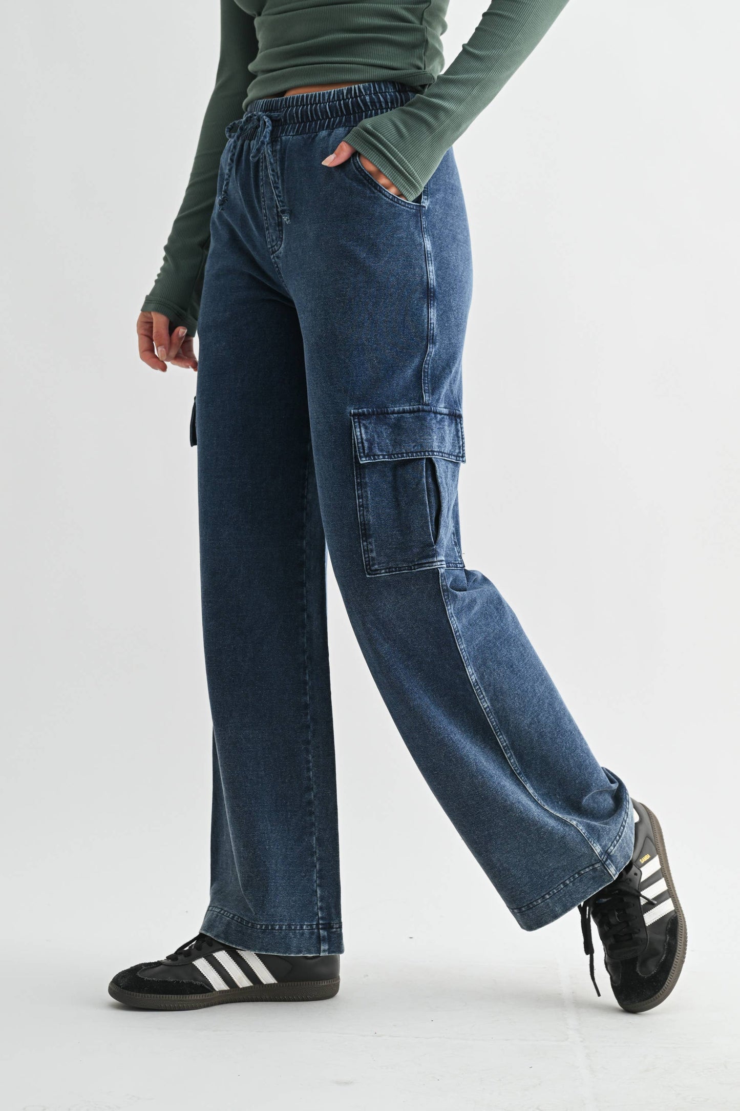 Mineral Wash Wide Leg Cargo Pants
