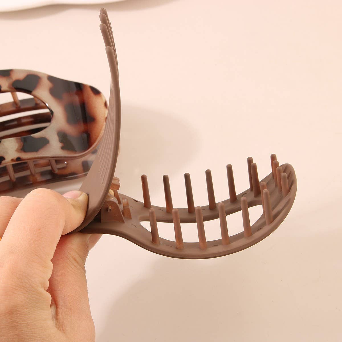 Oval Flat Hair Clip