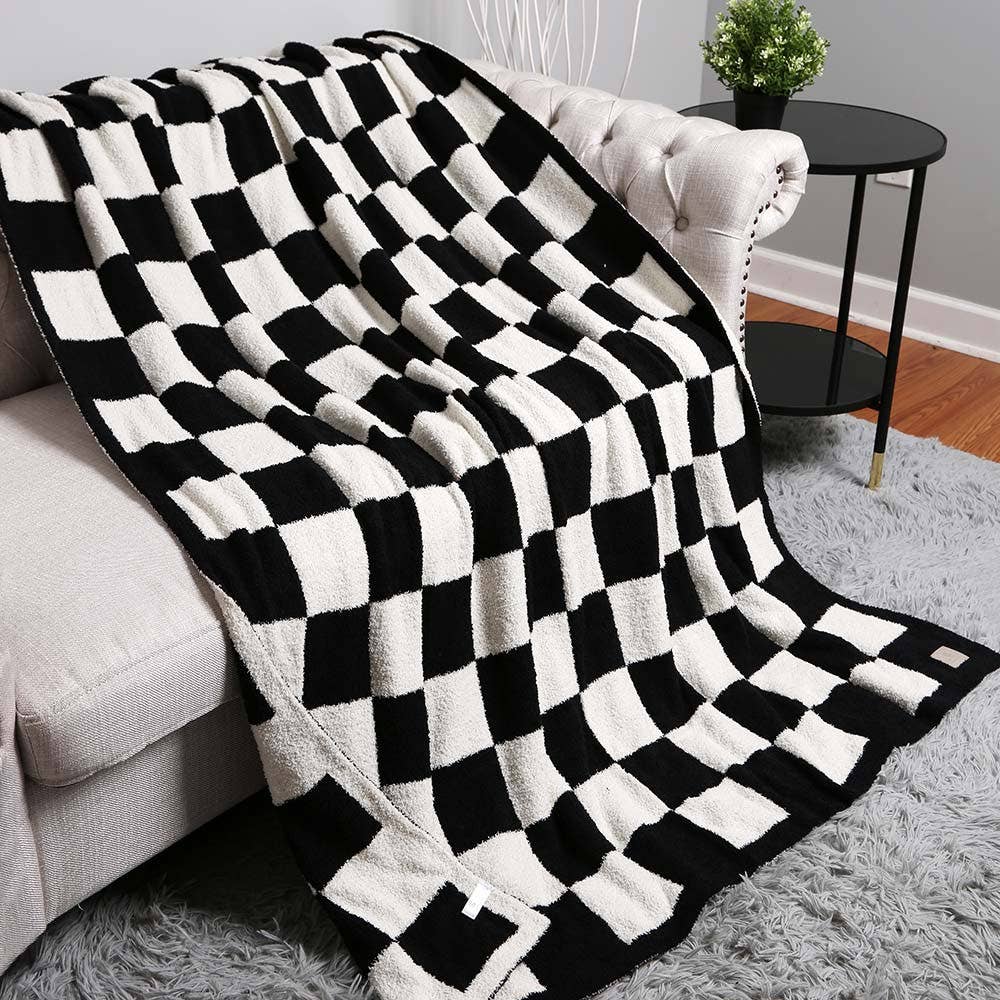 Reversible Checkered Patterned Throw Blanket