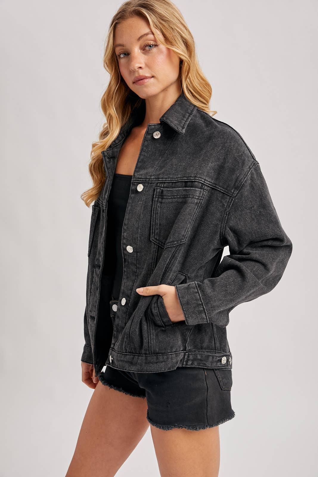 DENIM BUTTON DOWN OVERSIZED JACKET