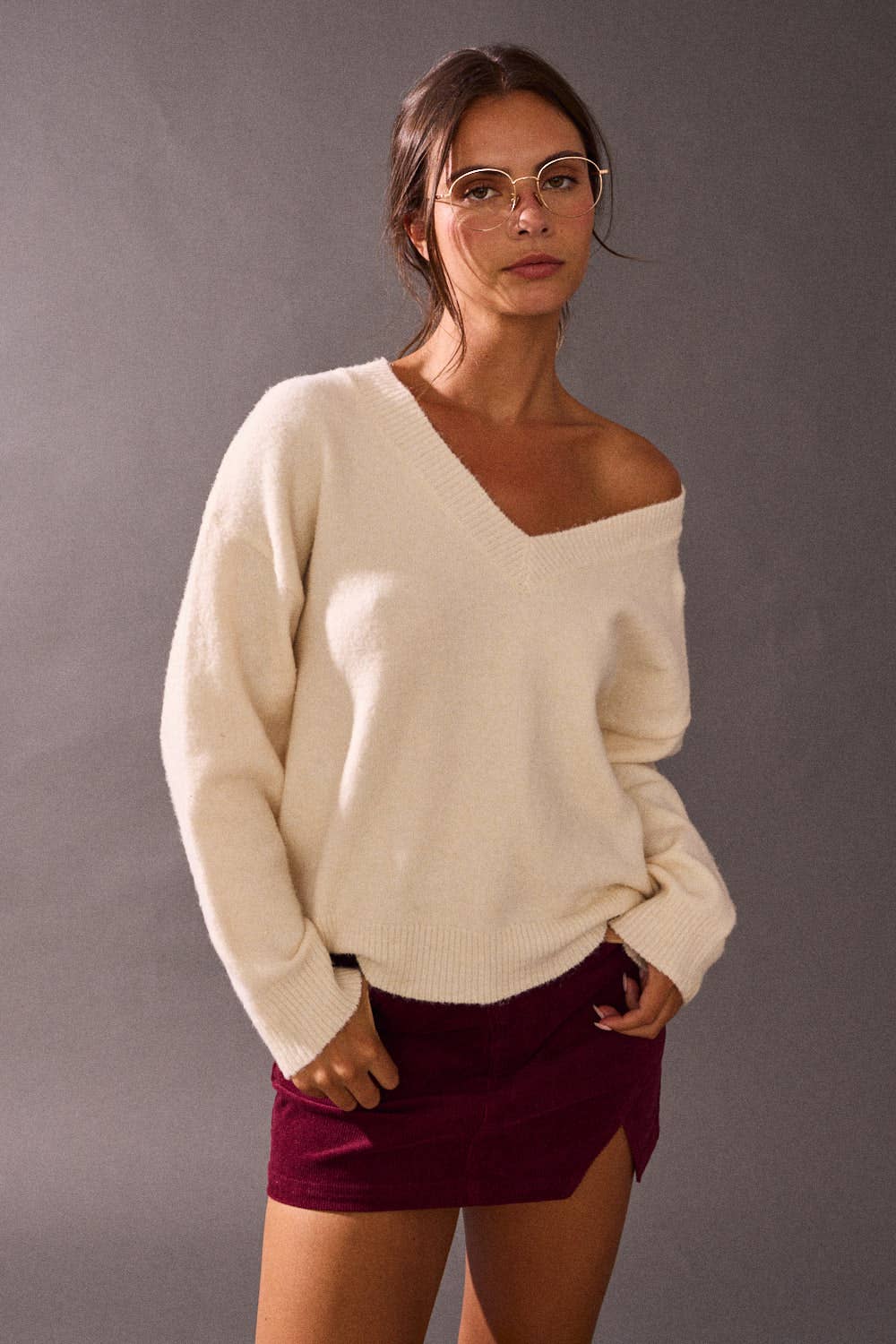 BRUSHED KNIT V-NECK PULLOVER (PRE🤍ORDER)