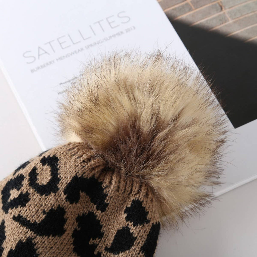 LEOPARD PATTERN KNITTED BEANIE
