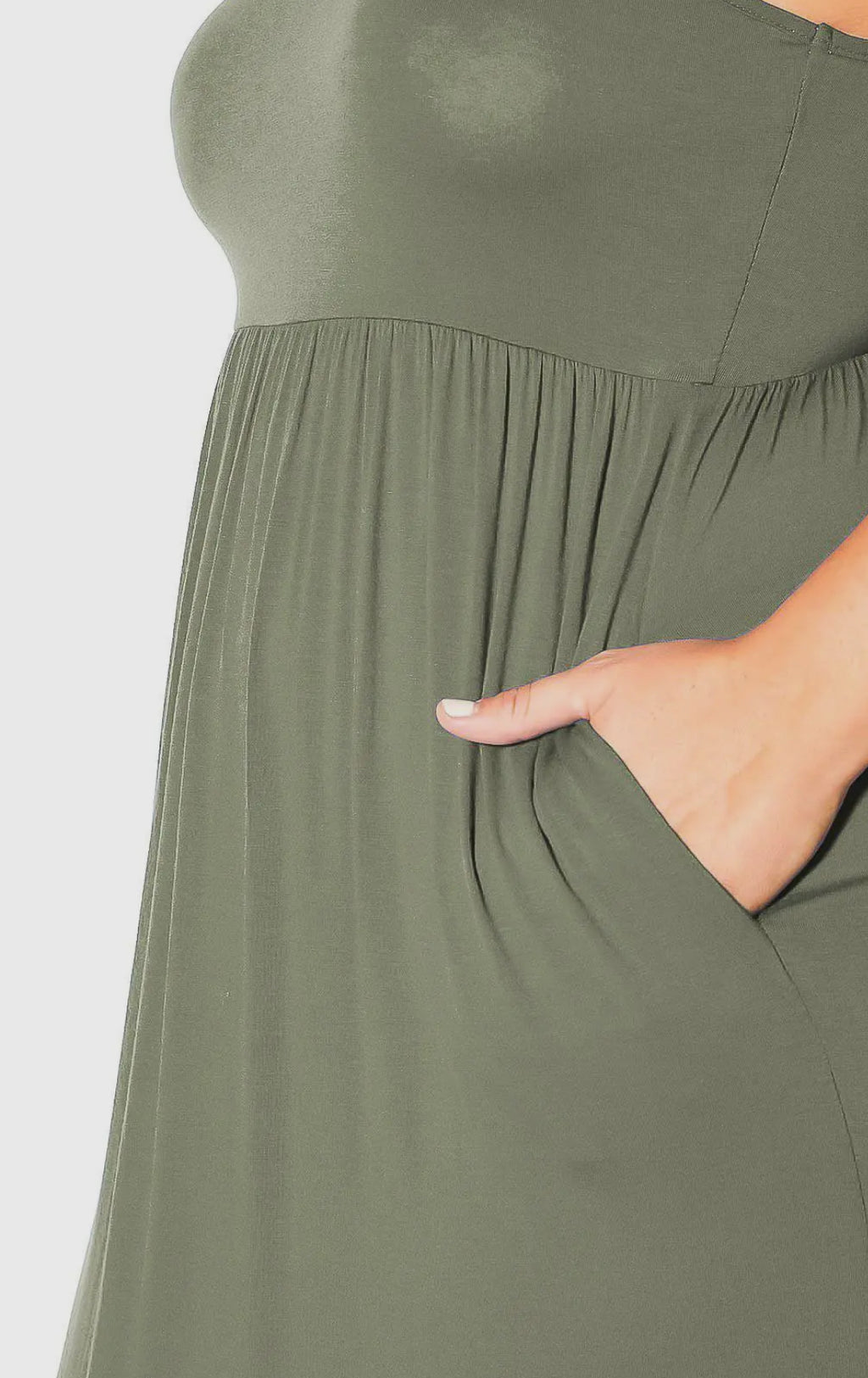 Sleeveless Pleated Maxi Dress W/ Pockets