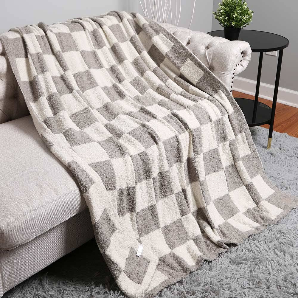 Reversible Checkered Patterned Throw Blanket