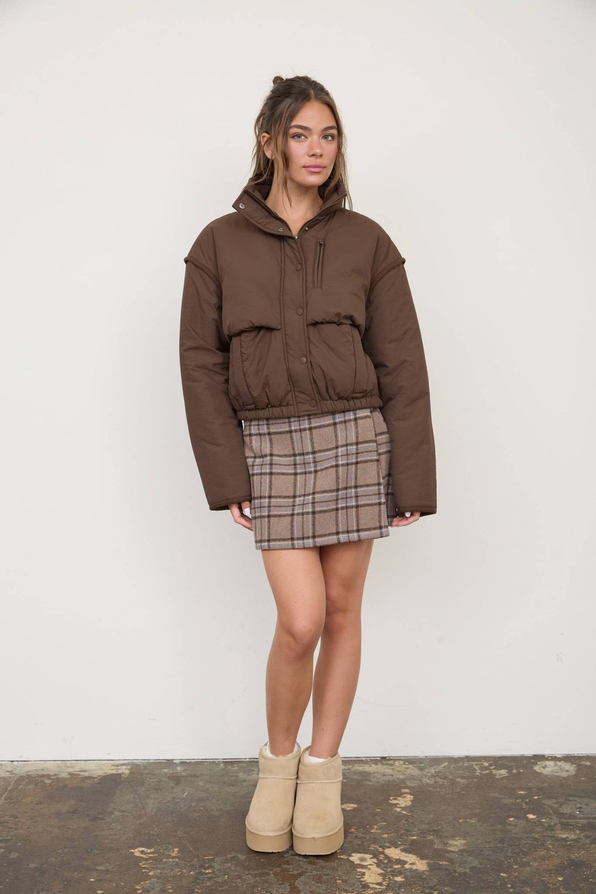 STAND COLLAR SNAP BUTTON PUFFER CROP JACKET (PRE🤍ORDER)