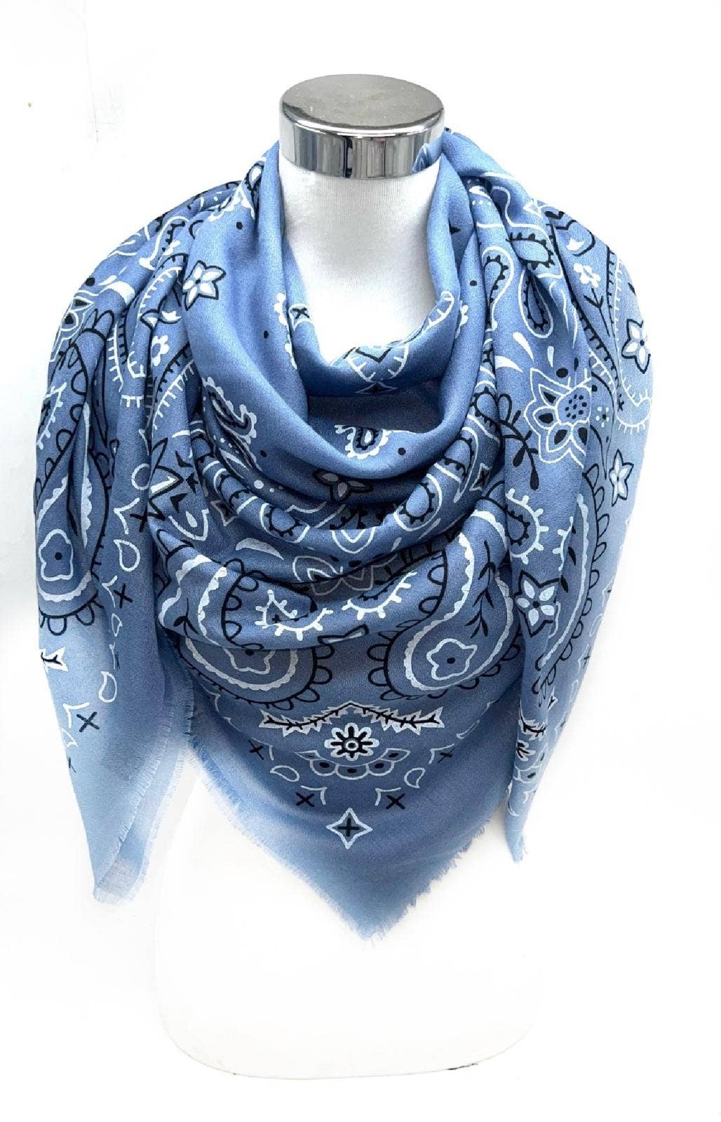 Bandana pattern scarf - Fine material