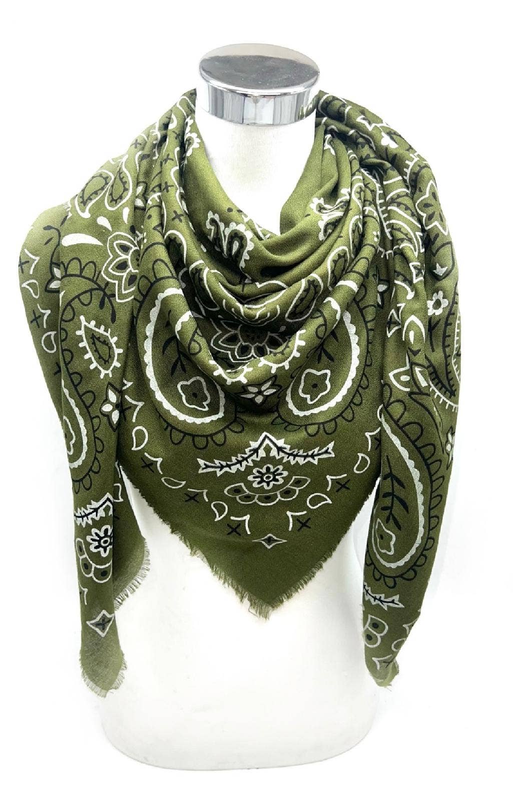 Bandana pattern scarf - Fine material
