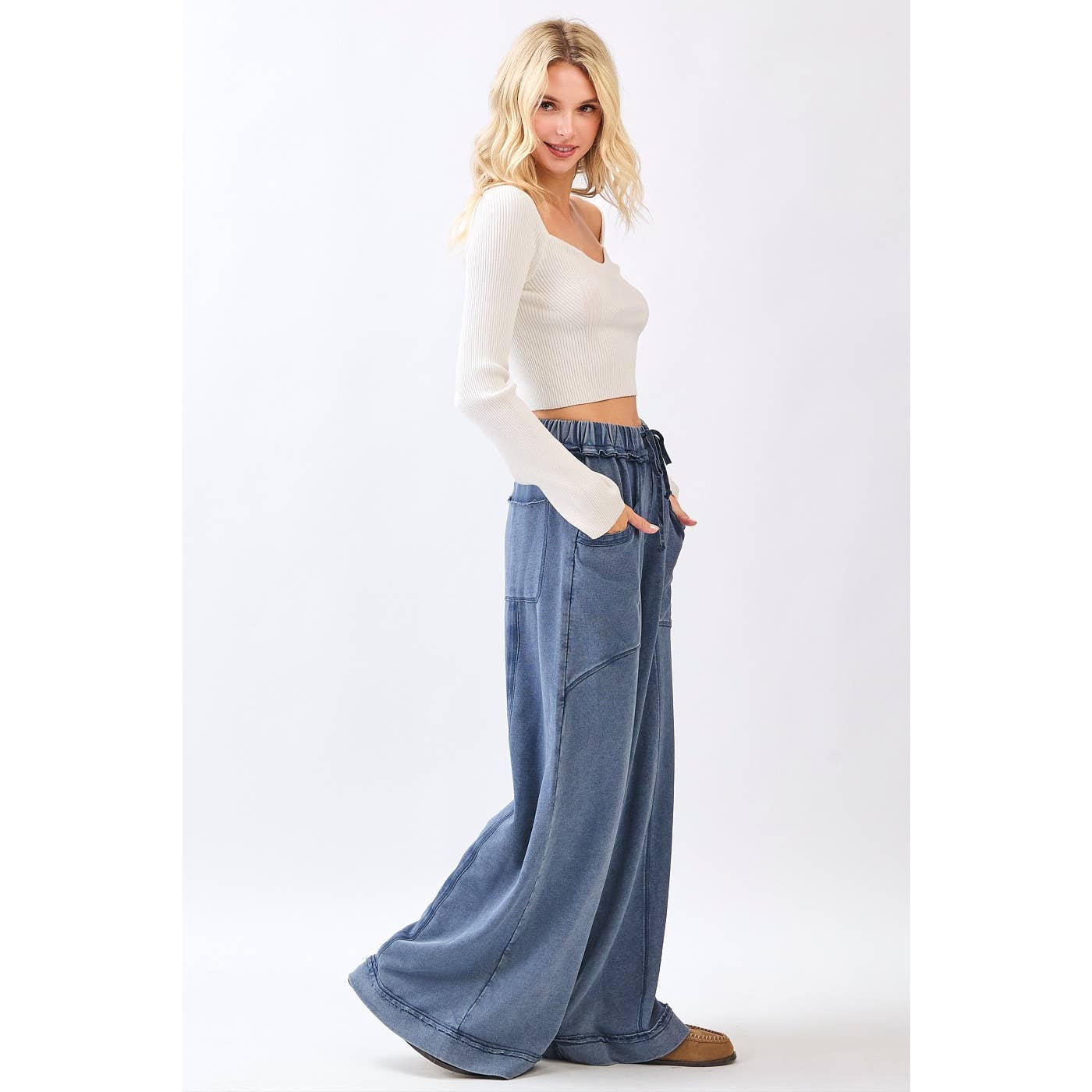 MINERAL WASH CURVED SEAM WIDE LEG PANTS (PRE🤍ORDER)