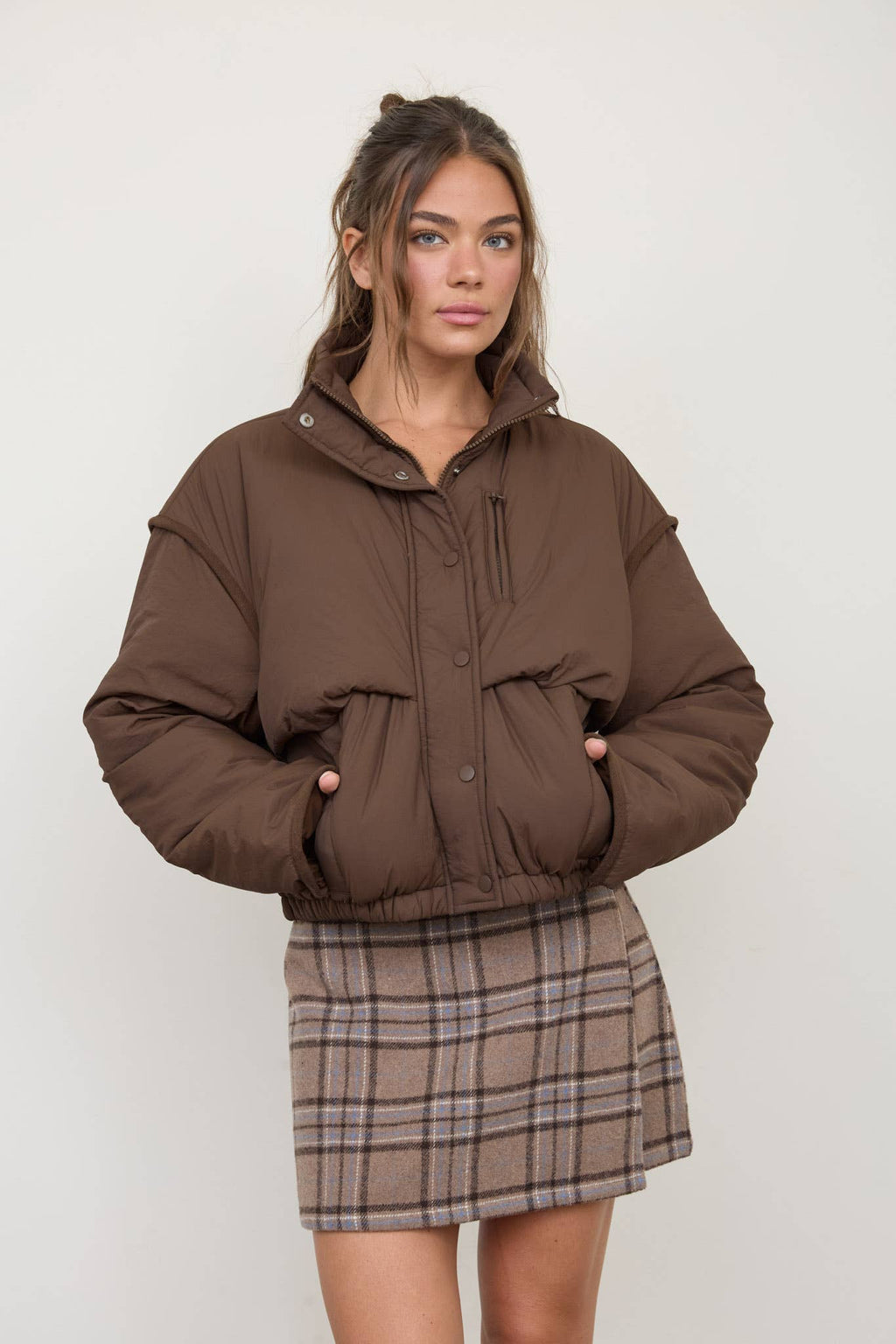 STAND COLLAR SNAP BUTTON PUFFER CROP JACKET (PRE🤍ORDER)