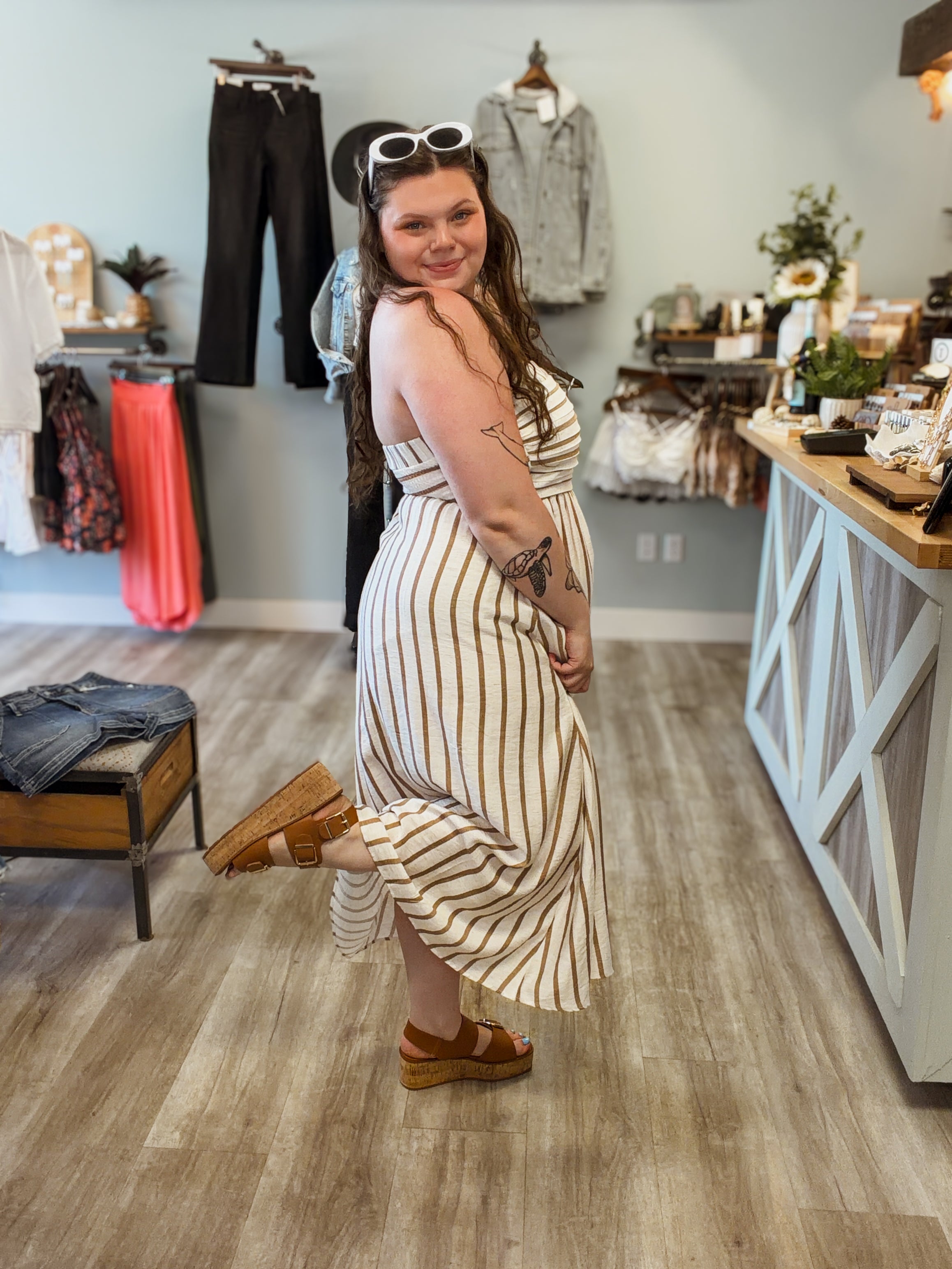 STRIPE PLEATED STRAPLESS LINEN MIDI DRESS