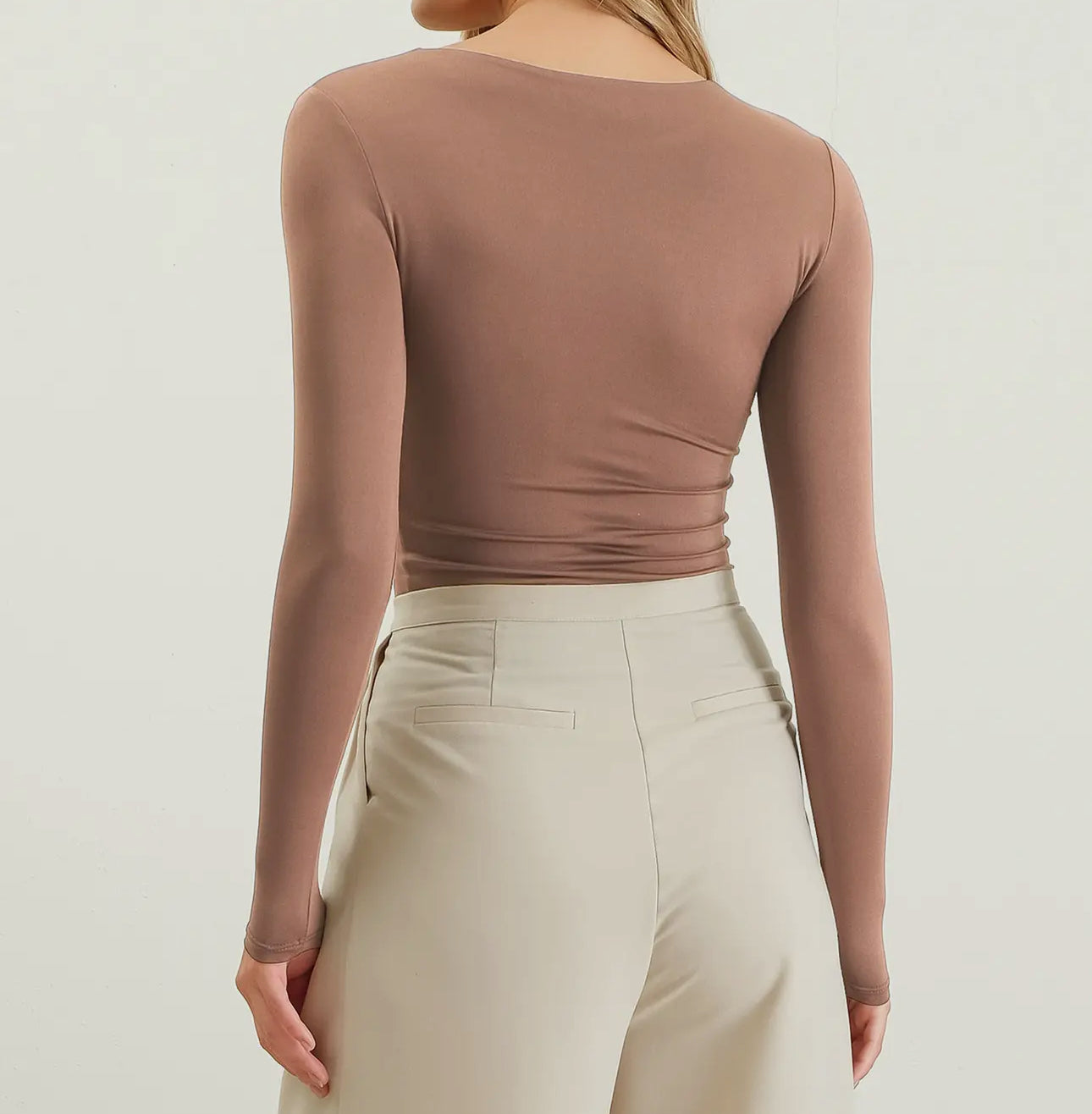 Round Neck Long-Sleeve Fitted Knit Top